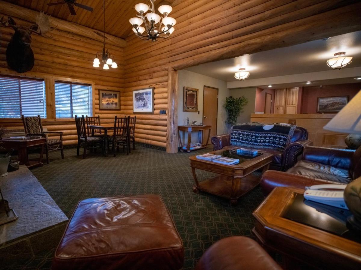 Mountain Vista Hotel West Yellowstone Exterior photo