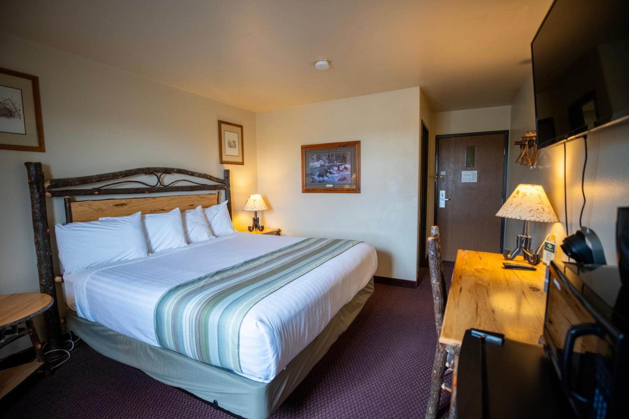 Mountain Vista Hotel West Yellowstone Exterior photo