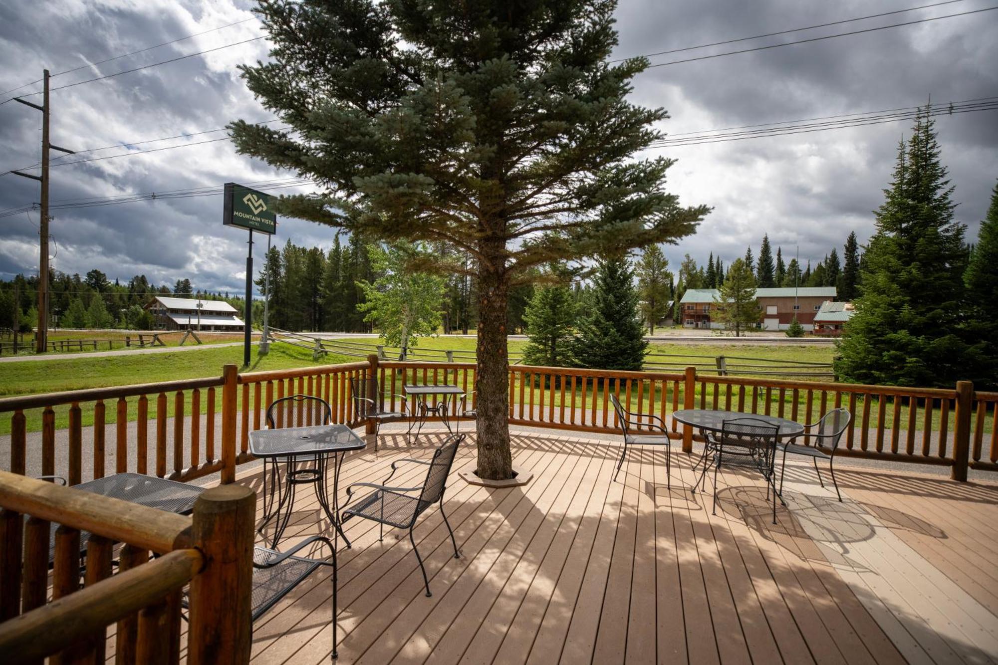 Mountain Vista Hotel West Yellowstone Exterior photo
