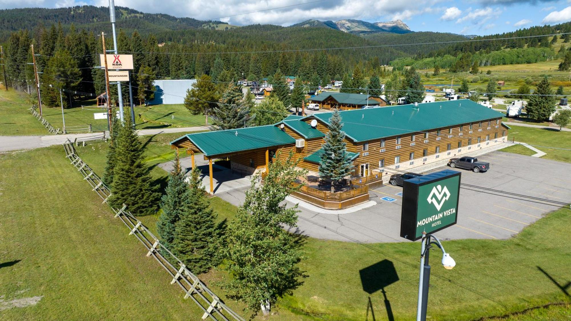 Mountain Vista Hotel West Yellowstone Exterior photo